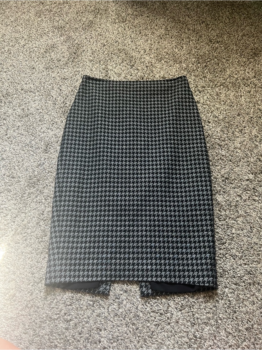 Houndstooth Pencil Skirt